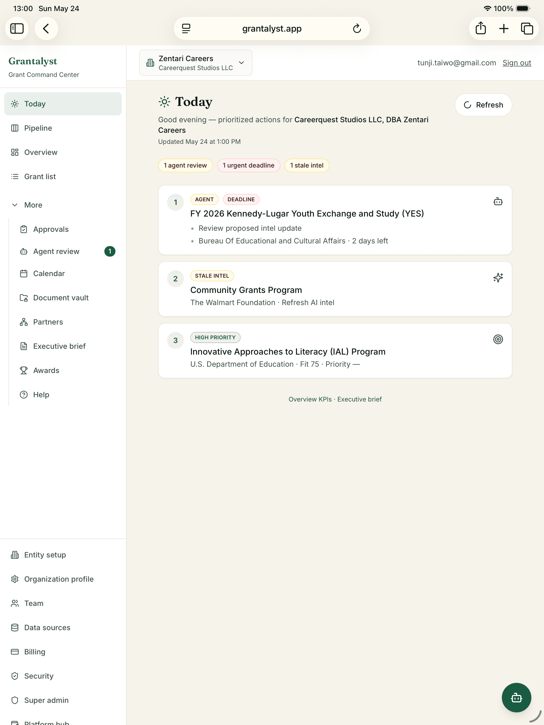 Grantalyst daily priorities dashboard with agent review and deadlines